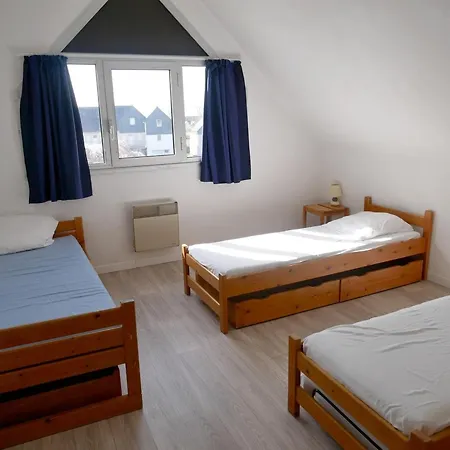 Familial Avec Terrasse, Piscine Et Parking - Fr-1-639-16 Arzon